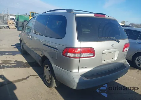 2001 Toyota Sienna Le z USA, uszkodzony, nr VIN 4T3ZF13C21U408871